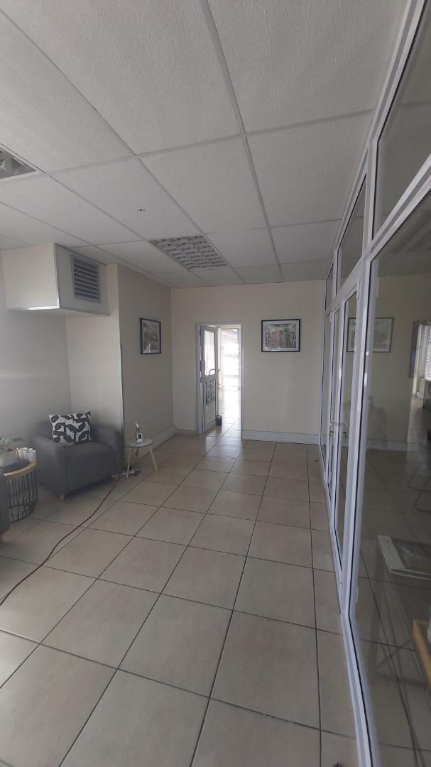 To Let commercial Property for Rent in Newton Park Eastern Cape